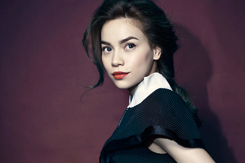 4. Hồ Ngọc Hà Hồ Ngọc Hà là một trong những diva tiếng tăm lẫy lừng của showbiz Việt. Trong vài năm trở lại đây, những scandal bủa vây lấy cô đã khiến cho cư dân mạng ngày càng muốn đào sâu vào cuộc sống riêng tư của nữ diva quyến rũ này.