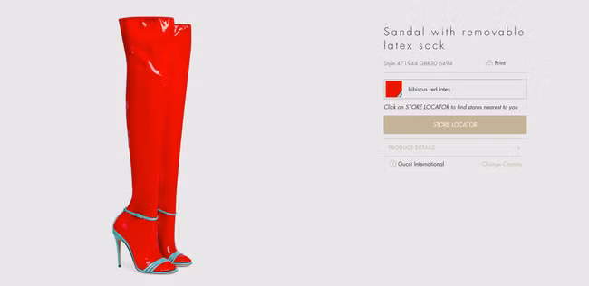 Đôi boot nổi bật này được bán với giá gần 32 triệu.