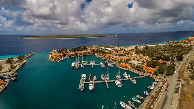 Nền kinh tế của Bonaire chủ yếu dựa vào du lịch.