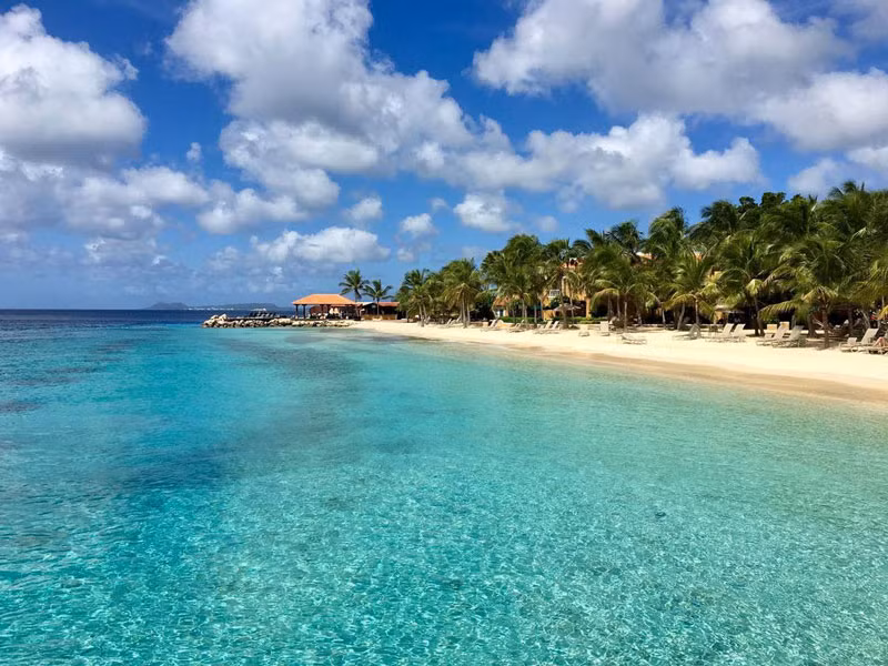 Công nghiệp sản xuất muối ở đây cũng rất phát triển.