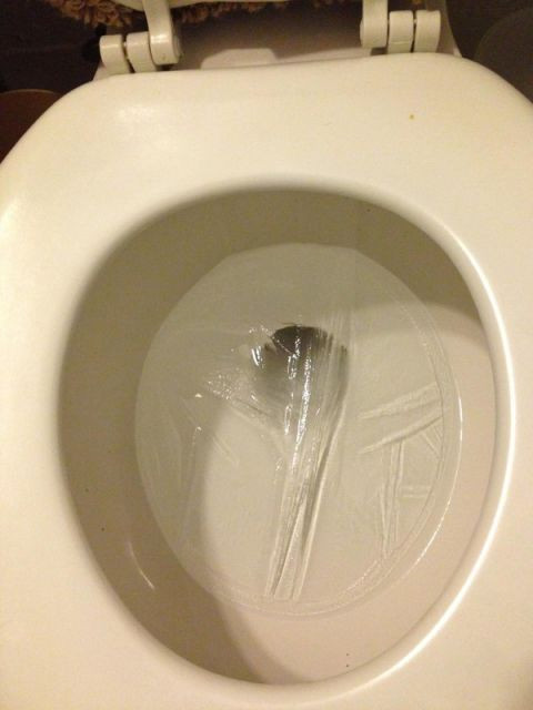 Trời đã lạnh, đến cái nỗi buồn lớn nhất còn không thể giải quyết thì cũng chẳng biết làm sao bây giờ.