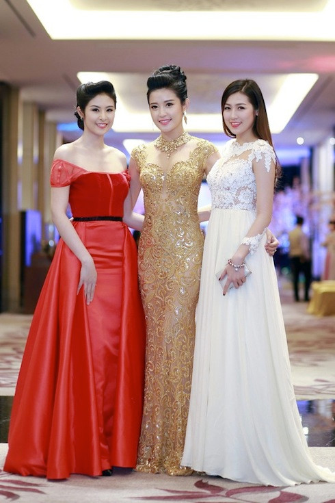 Huyền My đẹp lấn át Ngọc Hân, Tú Anh khi cùng tham gia một sự kiện.