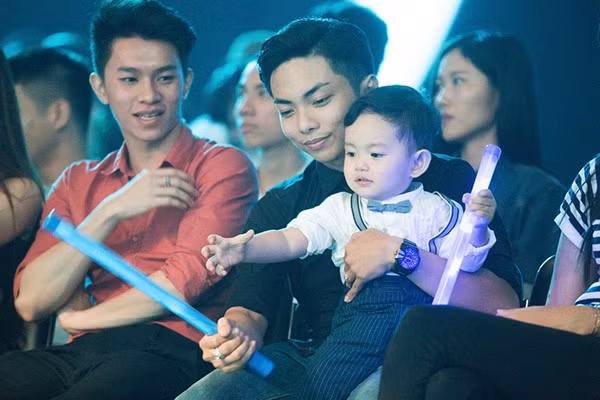 Phan Hien Cha me tung soc khi toi tro lai voi Khanh Thi-Hinh-3