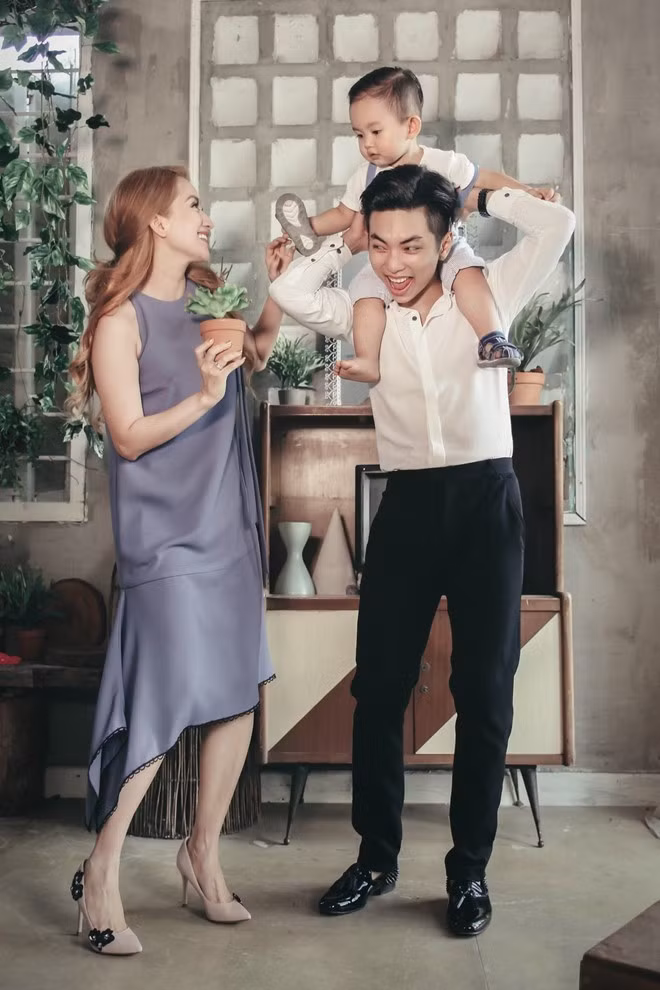 Phan Hien Cha me tung soc khi toi tro lai voi Khanh Thi-Hinh-2