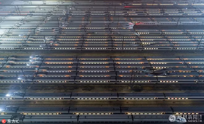 Hơn 961 triệu người Trung Quốc sử dụng mạng lưới đường sắt cao tốc mỗi năm, tức là gấp ba lần dân số Mỹ.