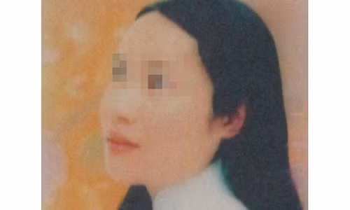 Xot xa than phan bong ma toc dai doa o to