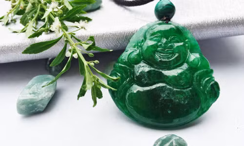 Deo Phat ngoc the nao cho chuan phong thuy, tranh diem xui?