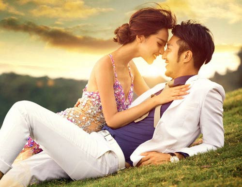 9. Họ làm cho vợ luôn cảm thấy an toàn. Họ là một người chở che đúng nghĩa. Khi ở cạnh họ, người phụ nữ luôn cảm thấy an toàn. Cùng nhau, họ đối diện với mọi gian truân của đời trong tư thế một người đồng đội, một người chở che.