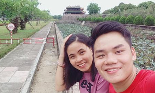 Dua ban gai di phuot gan 2000 km de… to tinh