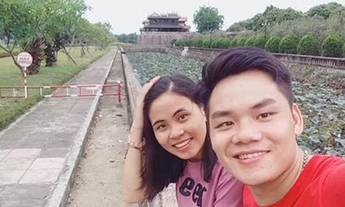 Dua ban gai di phuot gan 2000 km de… to tinh