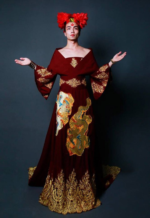 Kenny Sang từng "gây bão" dân mạng với những phát ngôn gây sốc như: "SH không có cửa cho tôi bước lên".