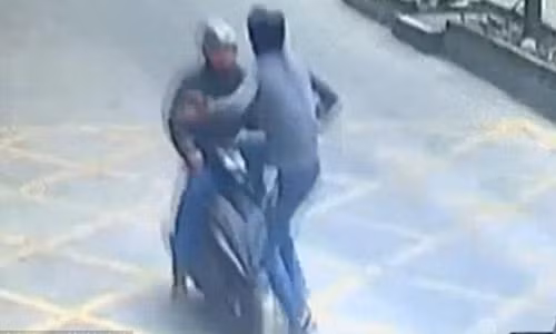 Bi an ngoi den tho hon ma nguoi phu nu bi chong phu tinh