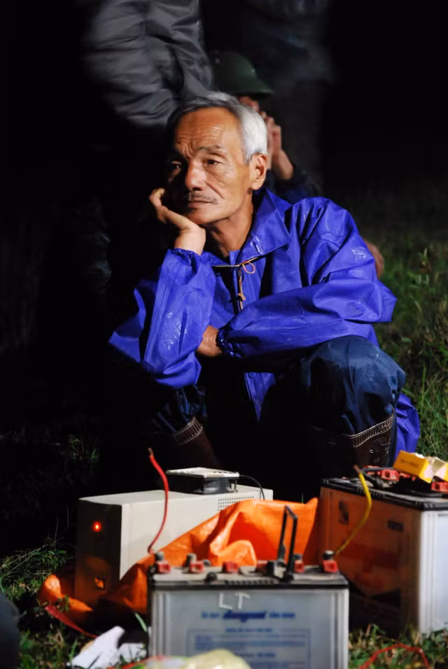 Kinh di cai tang: Ngat xiu khi thay thi hai nhu... dang ngu-Hinh-2