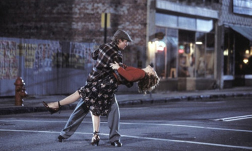 10 mau chuyen nho nhung chua dung suc manh cua tinh yeu