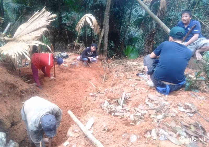 Tham nhap hang o khai thac da xanh trai phep o mien Tay xu Thanh-Hinh-3