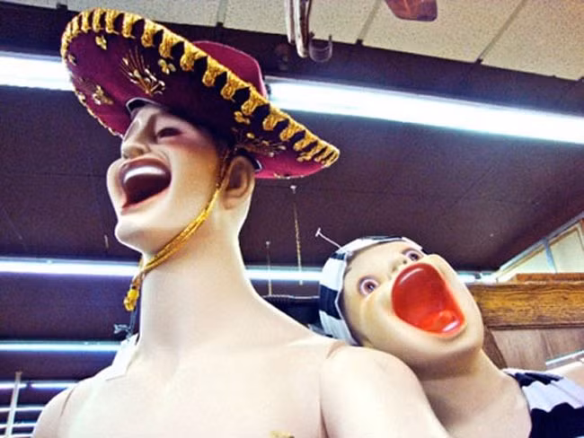 Có gì vui mà cười to thế?