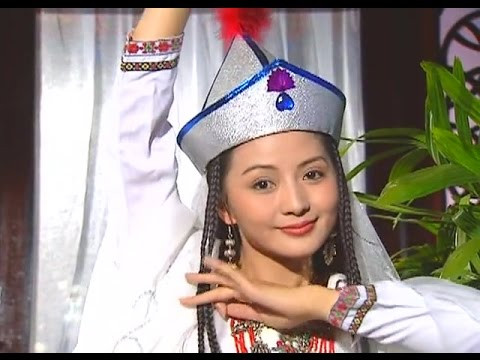 Thời điểm chia tay chính là khi cô tham gia bộ phim Hoàn Châu Cách Cách và nỗi buồn của nhân vật cũng chính là nỗi buồn ở ngoài đời của cô.