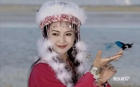 Người đẹp Lưu Đan được chọn vào vai diễn công chúa Hàm Hương khi người được mời trước đó không nhận lời. Cô vượt qua khoảng 300 ứng viên khác dù nhan sắc không quá nổi bật nhưng với khả năng múa đã giúp cô được chọn.