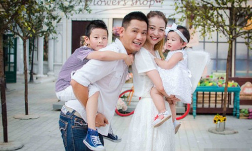 Jennifer Pham mang bau be trai voi doanh nhan Duc Hai