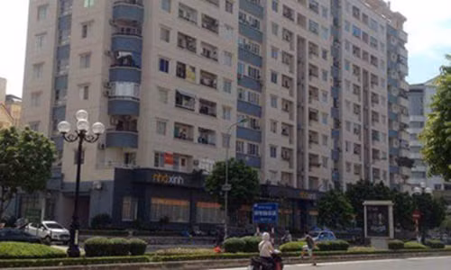 Nhieu chu dau tu chay i cap so do cho nguoi mua