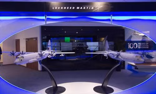 Dau hieu Viet Nam sap co may bay chien dau My?