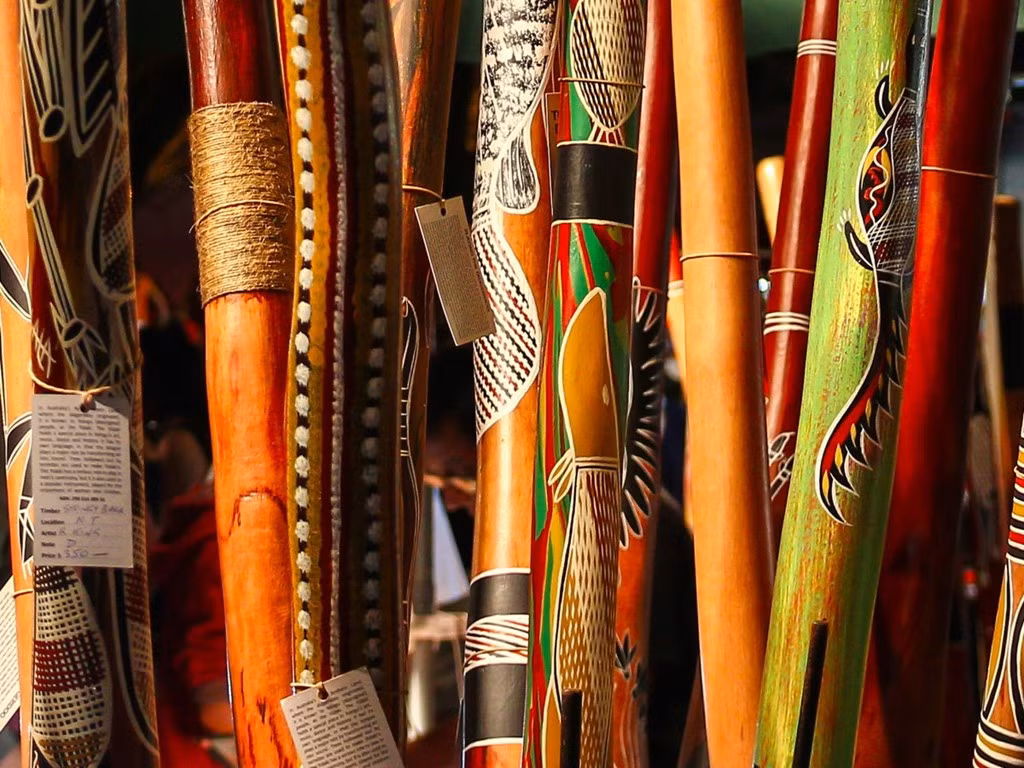 Là khu vực có lịch sử lâu đời và giàu di sản, Bắc Queensland cho du khách cơ hội trải nghiệm ẩm thực, văn hóa và mua sắm.