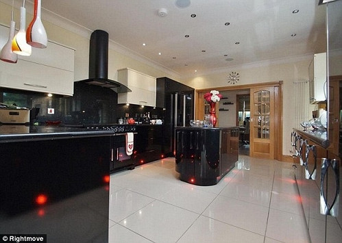 Căn bếp lộng lẫy.