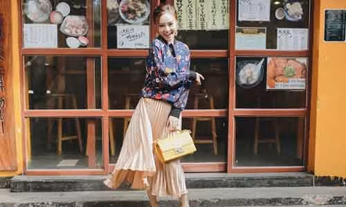 Vi sao Lan Ngoc coi Ngo Thanh Van la thay trong nghe