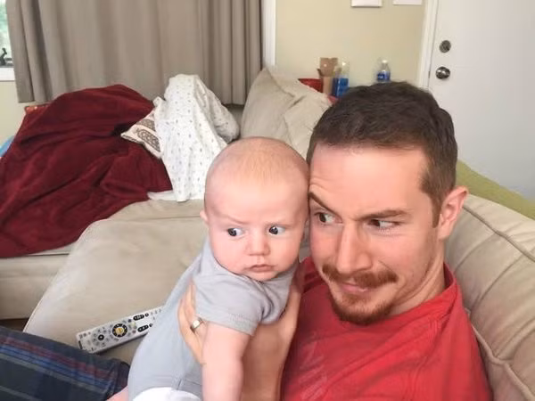 Thu vi anh nhoc ty 4 thang tuoi bieu cam nhat the gioi-Hinh-3