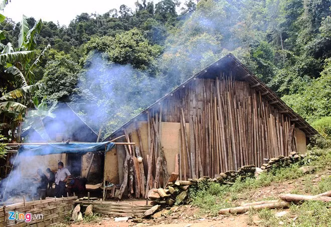 Nhà anh Tẩn Ông Nải - nơi xảy ra vụ thảm sát. Ảnh: Bá Chiêm.