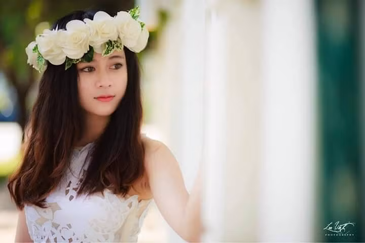 Được biết đây không phải là lần đầu tiên cô giáo này bị chụp lén vì quá xinh đẹp.