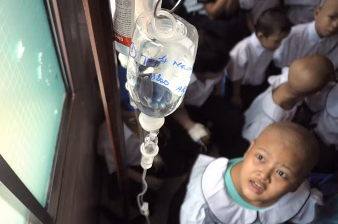 Bệnh nhi ung thư tại Bệnh viện Ung bướu TPHCM. Ảnh: Nguyễn Văn Quang