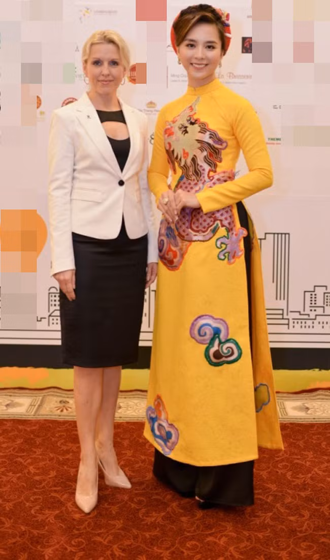 Cũng trong năm đó, Trương Dương Thiên Lý đã đại diện cho hàng trăm cô gái Việt Nam tham gia thi thố tại một đấu trường sắc đẹp quốc tế.