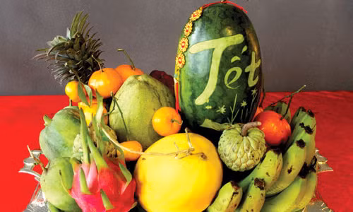 Nhung loai qua ruoc loc va tan loc tren ban tho ngay Tet