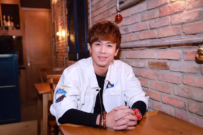 Ho Viet Trung tiet lo mac benh co the nghi hat va vo sinh