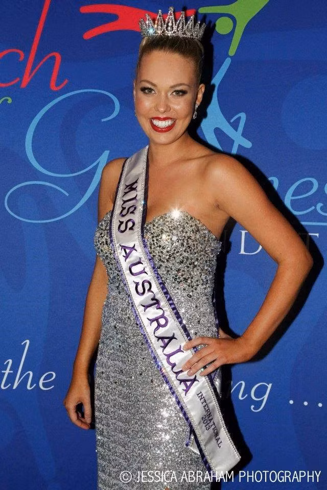 Felicia Djamirze được biết đến sau khi lên ngôi Nữ hoàng du lịch Australia 2011, Hoa hậu Quốc tế Australia vào năm 2013. Ảnh: DM.