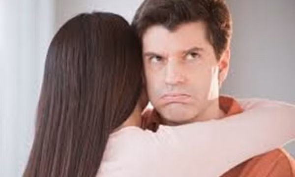 Chong nhieu phen meo mat vi co vo vo duyen ba dao