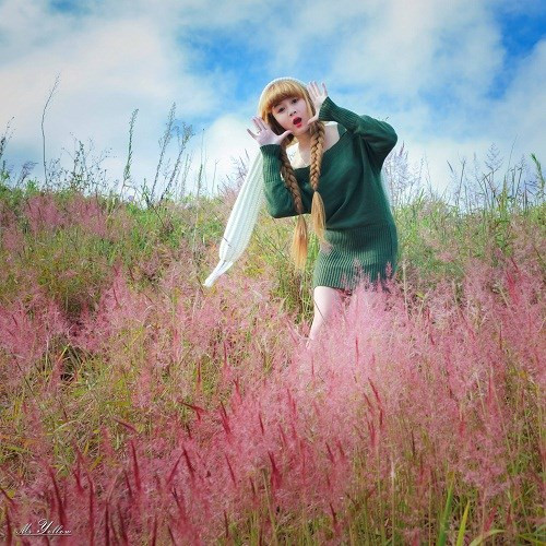 "Mong muốn có một cuộc sống vui vẻ, thoải mái bên gia đình, bạn bè và thành công trong sự nghiệp" cô nàng chia sẻ.