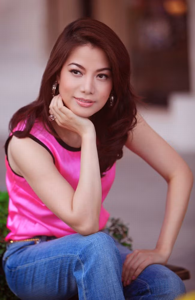 Trương Ngọc Ánh cũng được coi là một trong số ít những sao nữ gặt hái được nhiều thành công trong lĩnh vực kinh doanh.