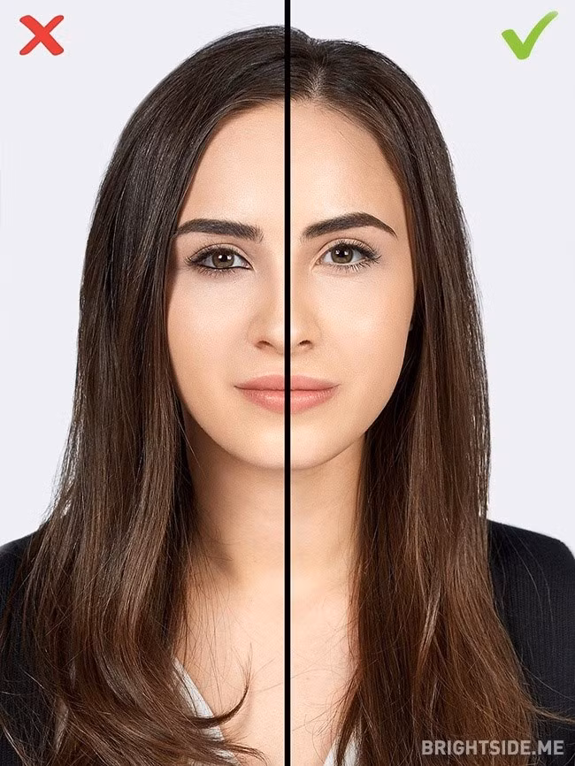 Kẻ mắt quá đậm ở mí mắt dưới: Cách trang điểm này khiến đôi mắt của bạn bị nhỏ đi, ánh nhìn cũng không được tự nhiên. Nên sử dụng chì kẻ mắt màu sáng, nhẹ nhàng, tạo một đường mỏng nhẹ phía dưới để giúp đôi mắt trông thanh thoát, dịu dàng hơn.