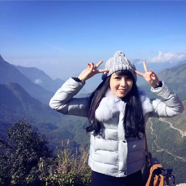 Nhan sac hot girl 9x di voi con gai bi tuong nham chi em-Hinh-7