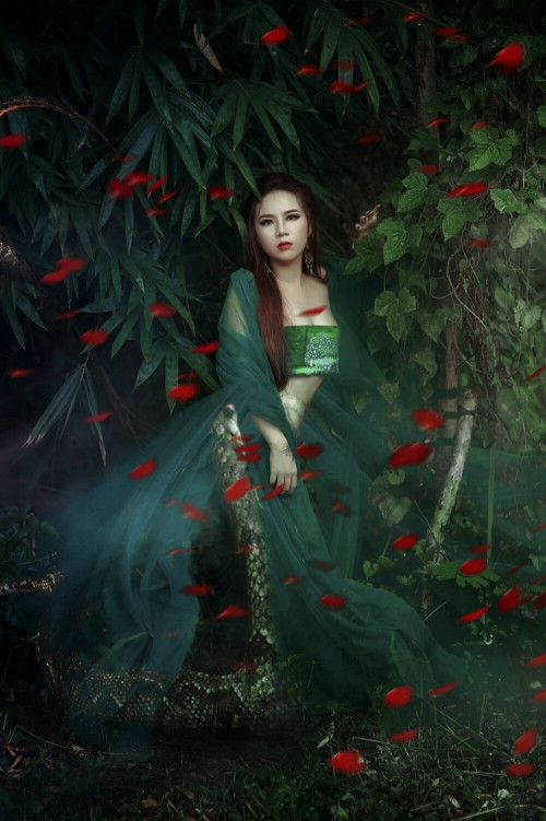 Thông qua hình ảnh mới này, hai cô nàng mong muốn thay đổi mình để trở thành nhân vật quyến rũ hơn. Hiện những bức ảnh của hai cô nàng vẫn đang nhận được nhiều bình luận, chia sẻ của cộng đồng mạng.