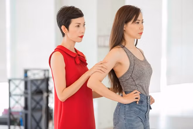 Thùy Linh cũng từng là người mẫu nên cô cũng tích lũy được nhiều kinh nghiệm.