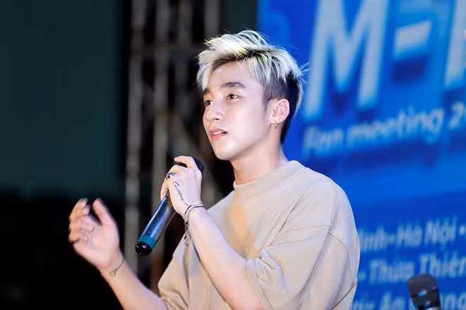 Chia sẻ về những kỷ niệm đáng nhớ nhất trong sự nghiệp ca hát, nam ca sĩ Sơn Tùng MTP cho biết đó là lúc anh sáng tác ca khúc Thái Bình mồ hôi rơi ở chương trình The Remix - Hòa âm ánh sáng mùa đầu tiên. “Nửa kia” của Thiều Bảo Trâm chia sẻ mình là người rất yêu quê hương và có lòng tự hào dân tộc. Vì thế, trong đêm thi thứ 2 với chủ đề hát về quê hương - đất nước, anh đã cho ra đời sáng tác này chỉ trong 2 giờ đồng hồ. Ngoài ra, việc lọt vào đề cử giải thưởng EMA cũng là một trong những kỷ niệm khiến anh tự hào về con đường sự nghiệp của mình.