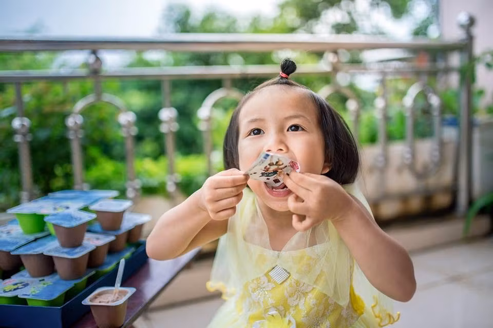 Sữa chua ăn Thanh trùng TH topkids được trẻ em Việt Nam yêu thích.