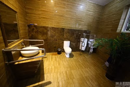 Diện tích toàn công trình rộng 150 mét vuông.