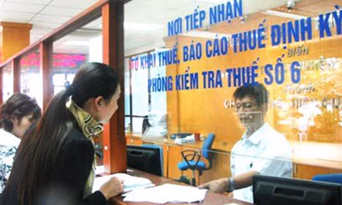 Tuyen tap vu, bao ve di lam can bo thue