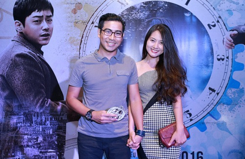 Kiều nữ Ngọc Lan và Thanh Bình chính thức tìm hiểu và quen nhau được vài tháng gần đây. Cả hai không ngần ngại công khai tình cảm với công chúng, bạn bè và người thân. Tại sự kiện, cả hai quấn quýt không rời.