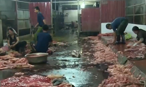 Hanh trinh mo tron phan, hoa chat boc mui hoi thoi… len ban an