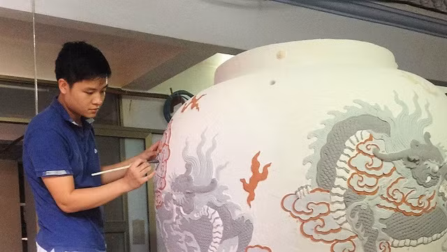 Cu nhan bo viec nhe nhang ve lang khoi nghiep voi dat